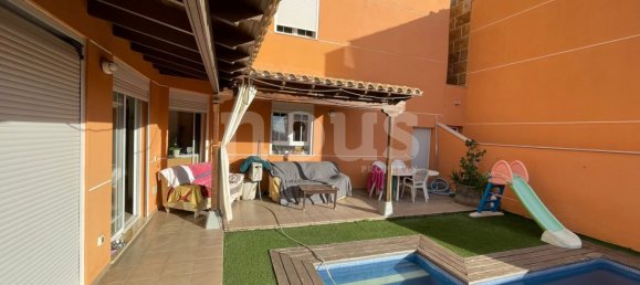 Villa de 5 dormitorios en Los Cristianos, Spain No. 16156 2