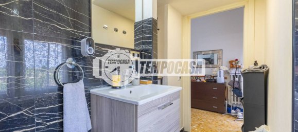 2 bedrooms Apartment in Rome, Italy No. 351793 19