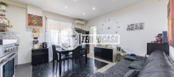 2 bedrooms Apartment in Rome, Italy No. 351793 4