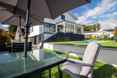 5 chambres Maison à Rio de Mouro, Portugal No. 40054