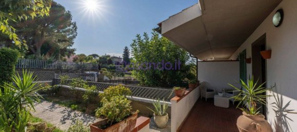3 bedrooms Villa in Terricciola, Italy No. 282028 2