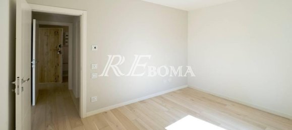 4غرفة شقة في Salò, Italy رقم 70138 4