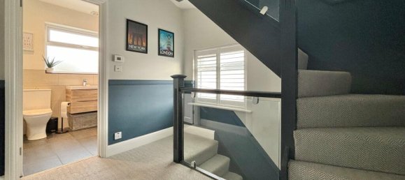 4 bedrooms Commercial property in Beckenham, United Kingdom No. 1129 19