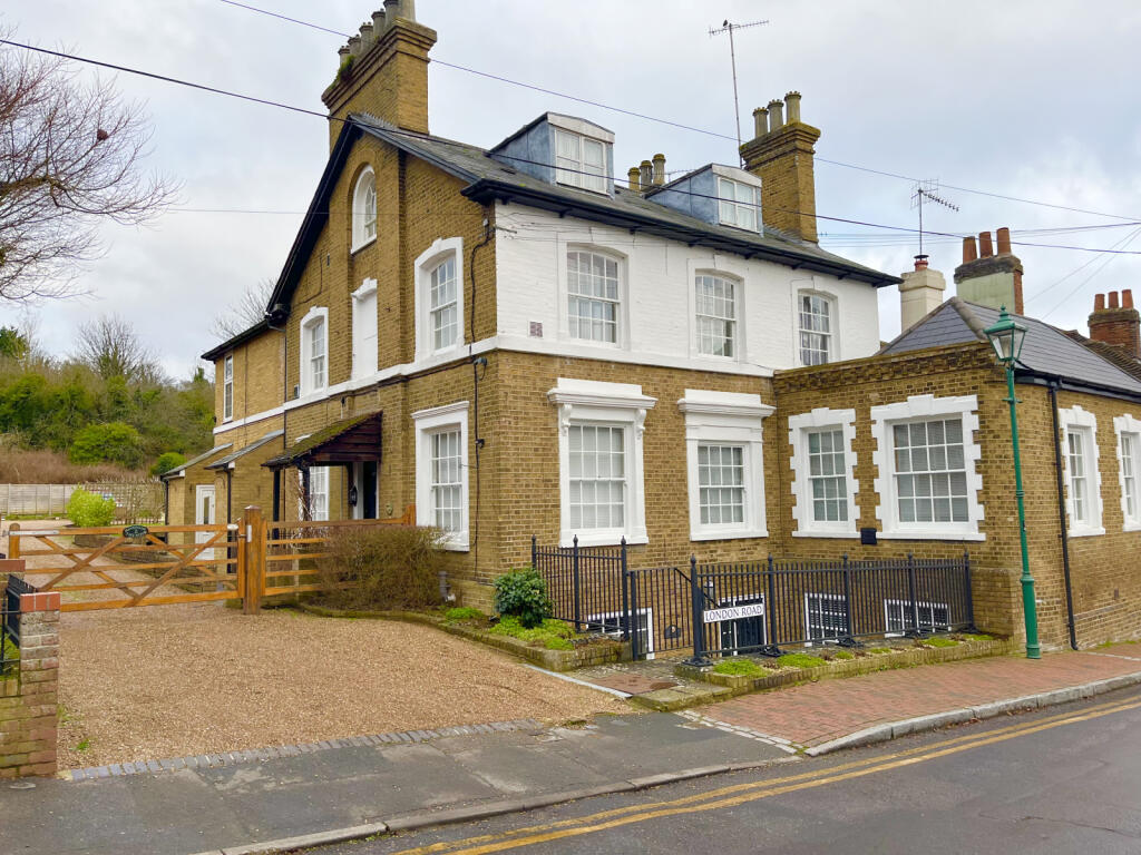 1 bedroom Maisonette in Farningham, United Kingdom No. 6184