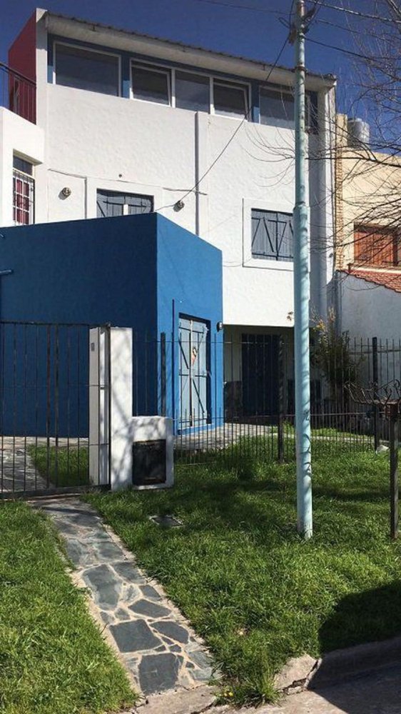 Casa de 4 dormitorios en Mar del Plata, Argentina No. 80693