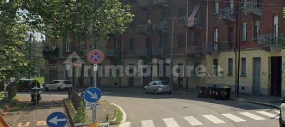 1 bedroom Apartment in Turin, Italy No. 301620 5