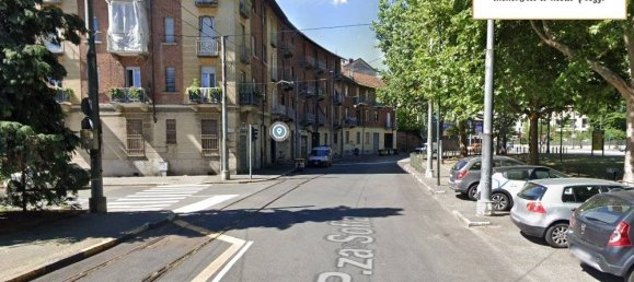 1 bedroom Apartment in Turin, Italy No. 301620 3