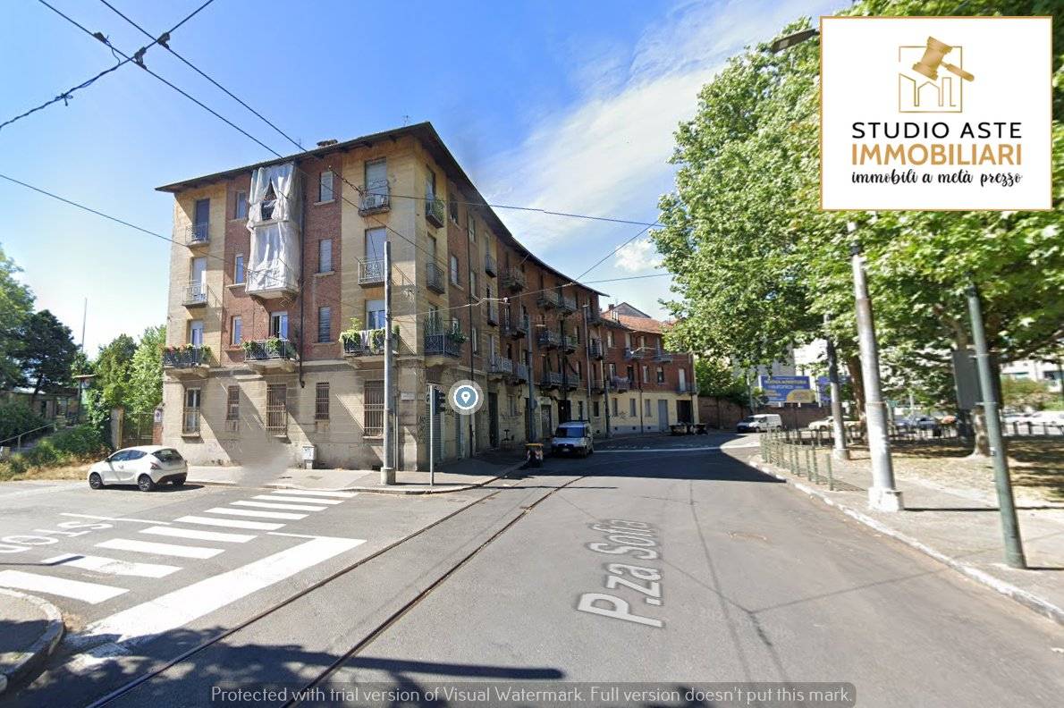 1 bedroom Apartment in Turin, Italy No. 301620