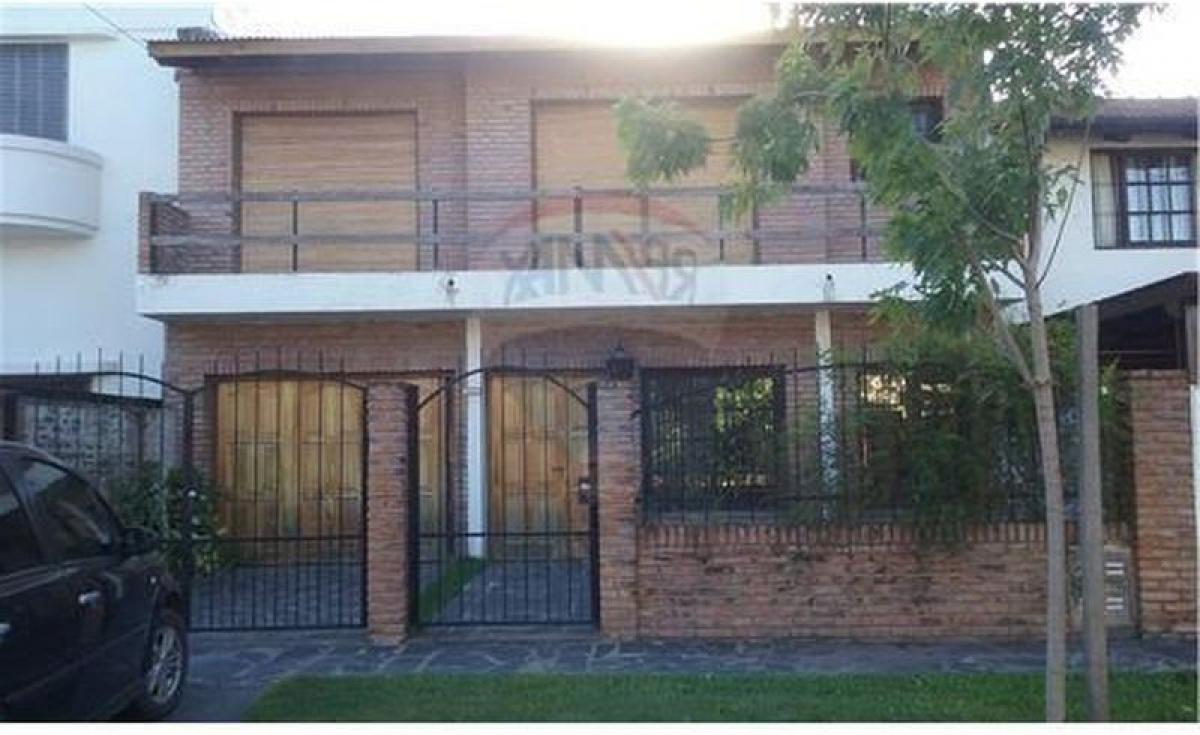 4 bedrooms House in Santa Fe, Argentina No. 63091
