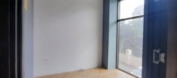 Escritório de 3 divisões em Nasimi, Azerbaijan N.º 1026 9