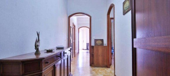5 Schlafzimmer Wohnung in Arenzano, Italy, Nr. 372750 3