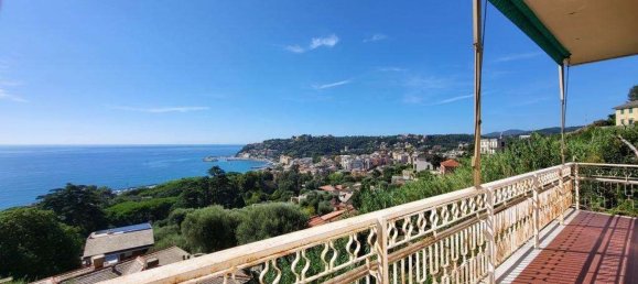 5 Schlafzimmer Wohnung in Arenzano, Italy, Nr. 372750 2