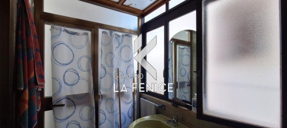 4 rooms House in Locorotondo, Italy No. 24390 37