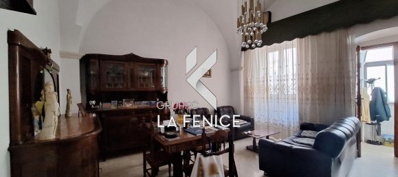 4 rooms House in Locorotondo, Italy No. 24390 27