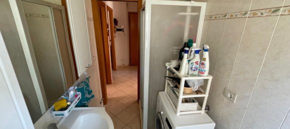3 Schlafzimmer Wohnung in Reggio Emilia, Italy, Nr. 315908 14