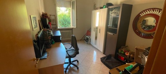 3 Schlafzimmer Wohnung in Reggio Emilia, Italy, Nr. 315908 11