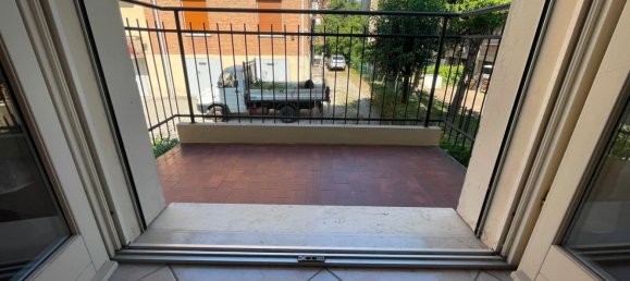 3 Schlafzimmer Wohnung in Reggio Emilia, Italy, Nr. 315908 10