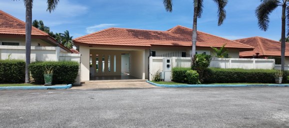 Moradia T4 em Pattaya, Thailand N.º 158 8