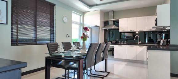 Moradia T4 em Pattaya, Thailand N.º 158 18