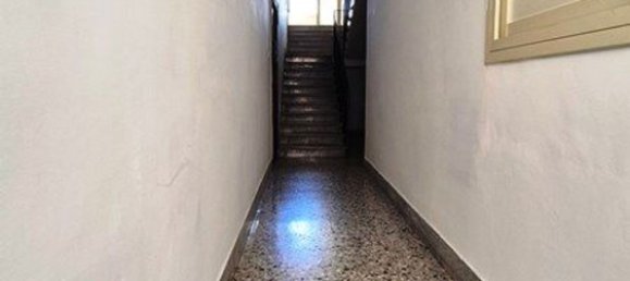 Apartamento de 7 habitaciónes en Pompei, Italy No. 8781 4
