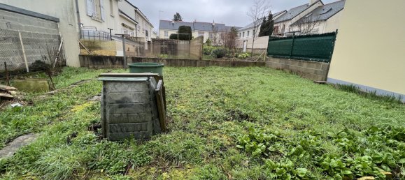 3 bedrooms House in Joue-les-Tours, France No. 71054 6