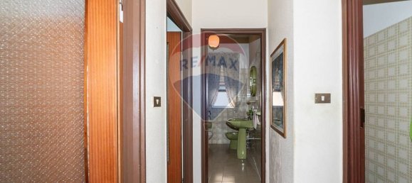 4-salle Appartement à Gravina di Catania, Italy No. 112193 11