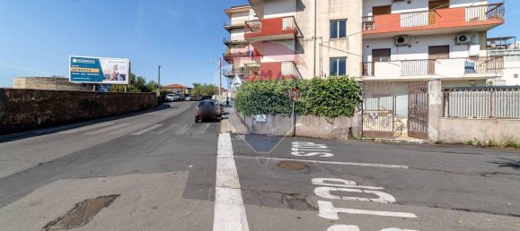 4-salle Appartement à Gravina di Catania, Italy No. 112193 32