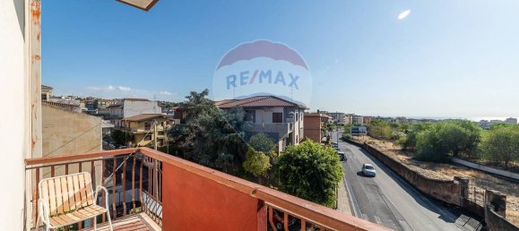 4-salle Appartement à Gravina di Catania, Italy No. 112193 8