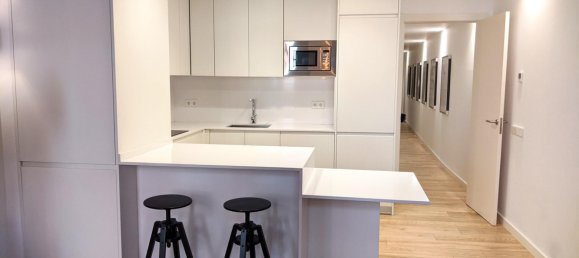 2 bedrooms Apartment in Ciutat Vella, Spain No. 78960 4