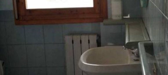 2-salle Appartement à Monsummano Terme, Italy No. 307633 4