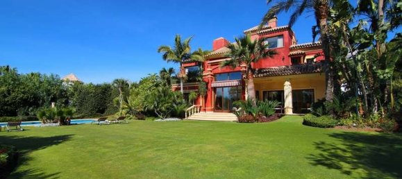 5 bedrooms Villa in Marbella, Spain No. 9907 4