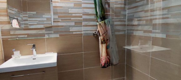 1 bedroom Apartment in Courbevoie, France No. 186268 7