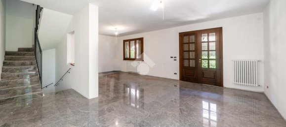 7 rooms House in Formigine, Italy No. 102778 11