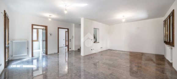7 rooms House in Formigine, Italy No. 102778 12