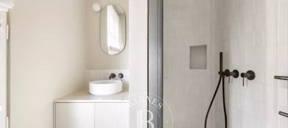 1 bedroom Apartment in Paris, France No. 352125 11