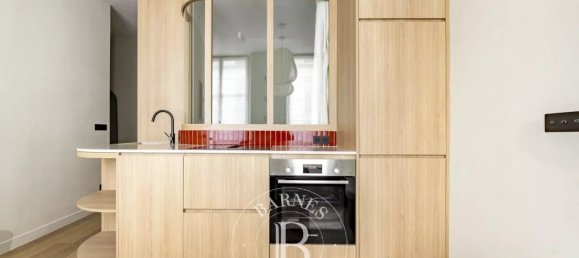 1 bedroom Apartment in Paris, France No. 352125 4