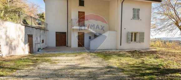 Дом с 9 комнатами в Поджо Сан Марчелло, Италия № 7561 2