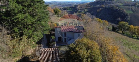 Дом с 9 комнатами в Поджо Сан Марчелло, Италия № 7561 14