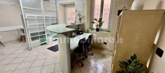 Oficina de 3 habitaciónes en Olginate, Italy No. 342845 17