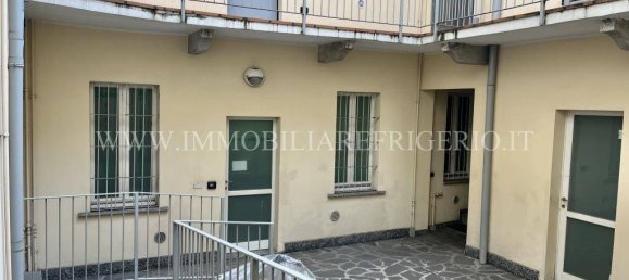 Oficina de 3 habitaciónes en Olginate, Italy No. 342845 2