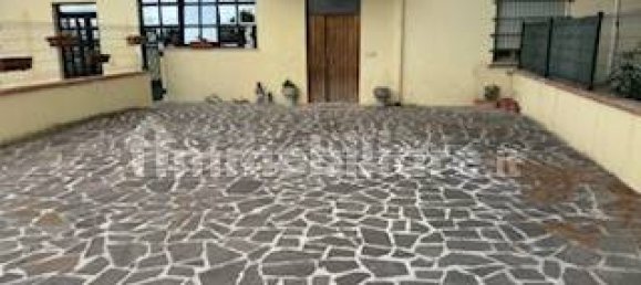 3 bedrooms Apartment in Mosciano Sant'Angelo, Italy No. 172925 2