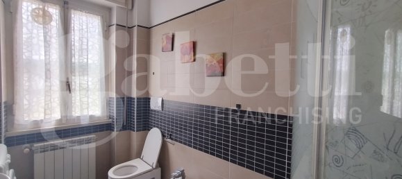 2 rooms Apartment in Rome, Italy No. 351433 9
