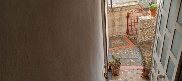 Casa de 5 habitaciónes en Messina, Italy No. 88330 8