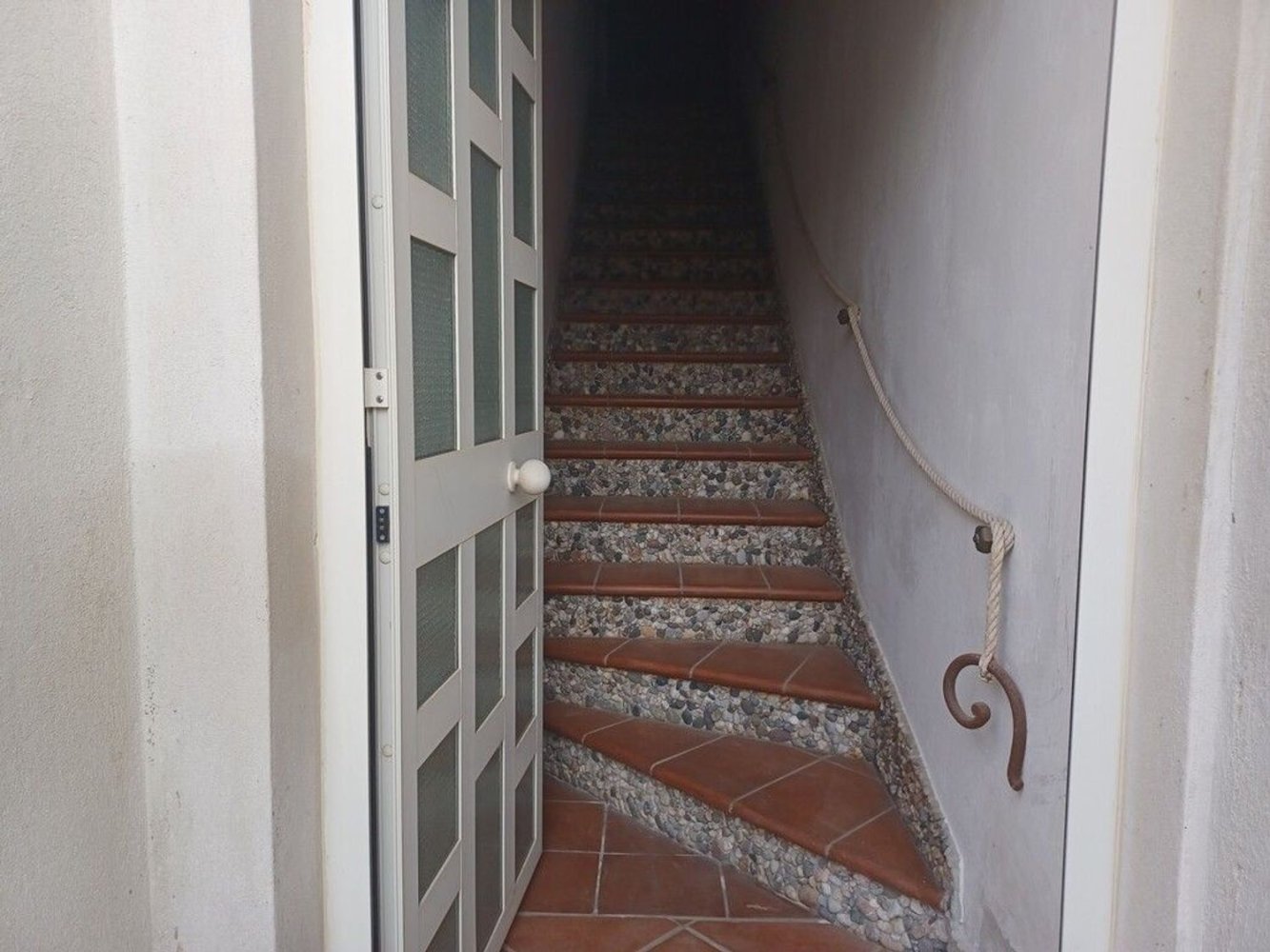 Casa de 5 habitaciónes en Messina, Italy No. 88330