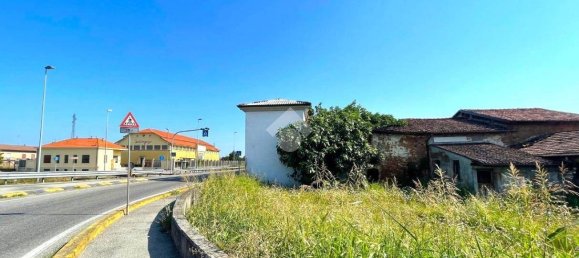 5 rooms Building in Pozzaglio ed Uniti, Italy No. 166853 14
