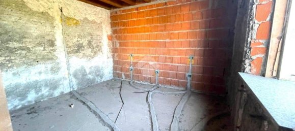 5 rooms Building in Pozzaglio ed Uniti, Italy No. 166853 4