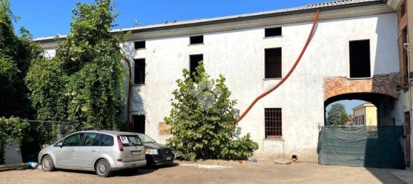 5 rooms Building in Pozzaglio ed Uniti, Italy No. 166853 8