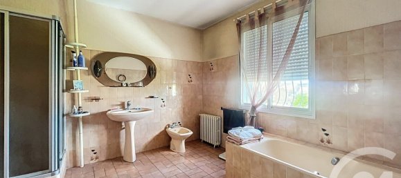 4 bedrooms Villa in Meze, France No. 294422 14