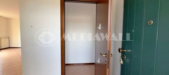 Дом с 5 комнатами в Порденоне, Италия № 296608 37