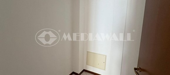 Дом с 5 комнатами в Порденоне, Италия № 296608 18